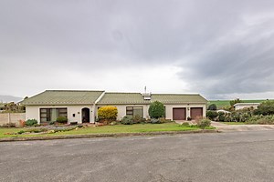 3 Bedroom House for sale in Caledon - Caledon - Property24