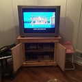 DIY 32In CRT TV Stand