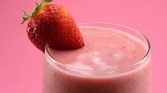 How To: Easiest Strawberry Smoothie