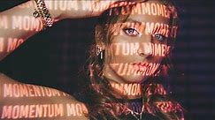 Kiya – MOMENTUM (officiële videoclip)