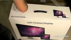 Apple 27" Cinema Display Unboxing