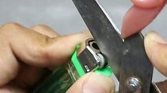 Scissor is like a Razor in 1 minute! Intelligent Scissor Sharpening Technique using a Spark Plug | Homemade Creative