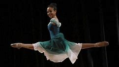 Girl born without arms chasing her dream as a ballerina