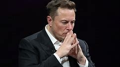 Elon Musk Was Asked About GOP Support, Gun Control By Larry David At A Wedding: 'Do You Want To Murder Kids In Schools?' - Endeavor Gr Hldgs (NYSE:EDR)