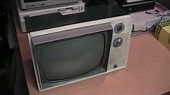 1971 Zenith black & white hybrid tube/transistor TV