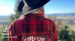 Shop for your Christmas Flannels! They are going fast! #shoppingonline #flannel #flannelseason #christmasfashion #bleached #streetwearstyle #smallbusinessownerlife #modelingshoot #supportsmallbussines #shoplocalbusinesses #yamhillcounty | Country Belle