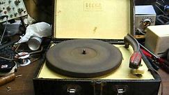 1948 Decca 78 rpm record player (remake)