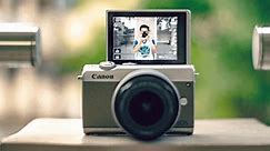 8 Best Canon Cameras With A Flip Screen (For Photo And Video)