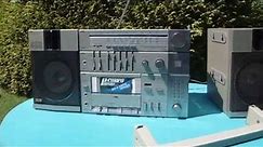 JVC PC 11JW Stereo Vintage Retro Boombox Ghetto Blaster Home Entertainment System