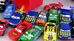 PIXAR CARS 2 Storage Carry Case Display over 30 diecast cars 1-55 scale Disney Mattel