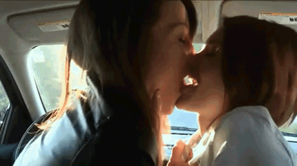 Lesbian Kissing Stories 90