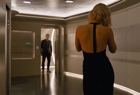 Jennifer Lawrence And Chris Pratt On A Date In Passengers Clip