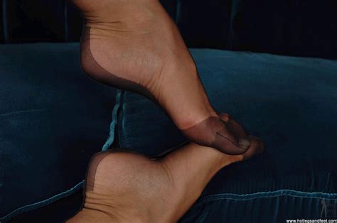 silvia saint nylon feet fetish porn pic