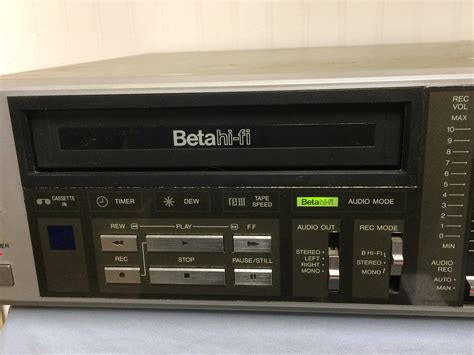 vintage sanyo beta vcr video cassette recorder model vcr  betamax beta max home electronics