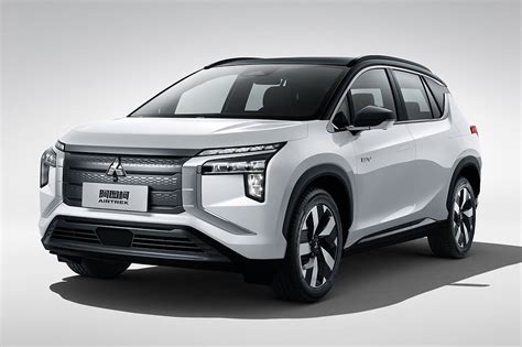 mitsubishis  electric car unveiled  good    mile