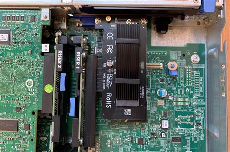 install  boot  dell poweredge   pcie nvme drive