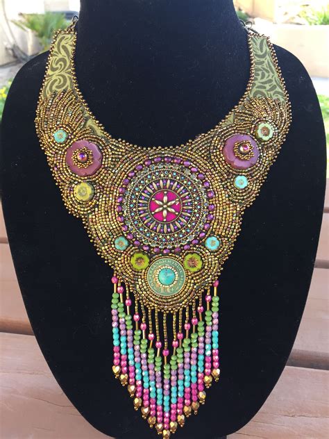 jewerly beads collar necklace beaded embroidery beadwork beading