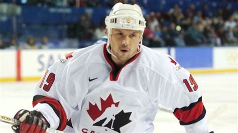 steve yzerman lidstrom join world hockey hall  fame cbc sports