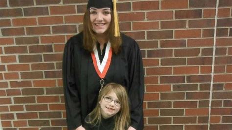 woman who was a teen mom now set to graduate medical