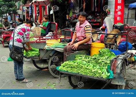 pengzhou china farmers tian fu marketplace stock