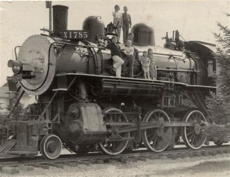 historic  locomotive woodburn oregon