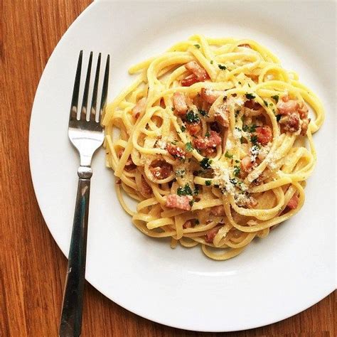 classic spaghetti carbonara easy carbonara recipe pasta carbonara