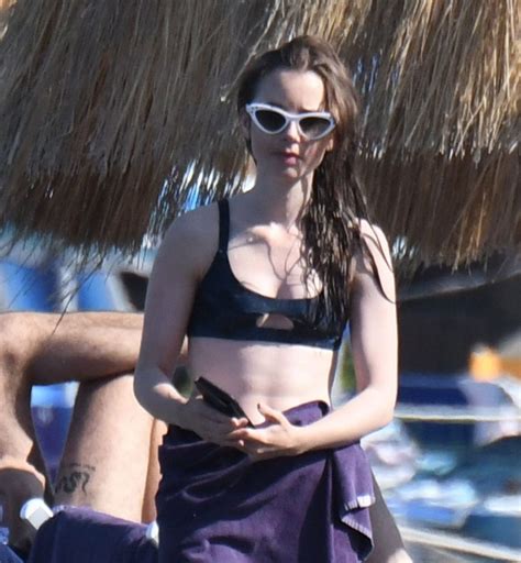 Lily Collins Sexy The Fappening Leaked Photos 2015 2019