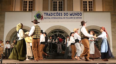 tradicoes  mundo festival internacional de folclore municipio de