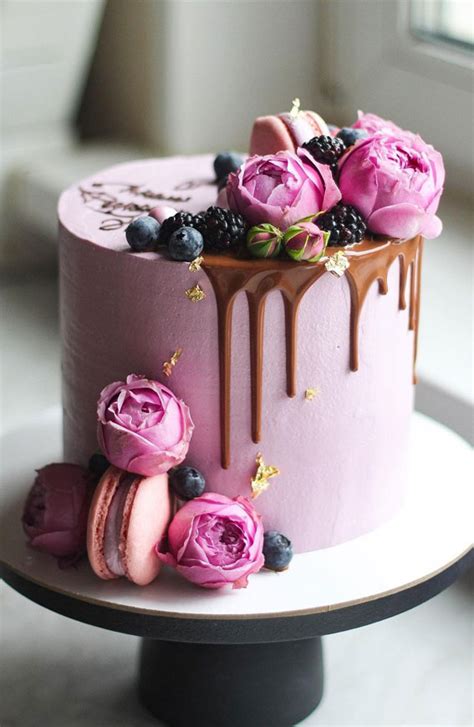 jaw droppingly beautiful birthday cake pink cake  pink flowers