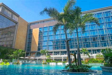 sheraton manila hotel review convenient luxury