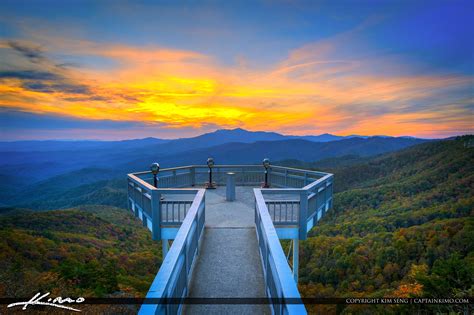 blowing rock blue ridge mountain sunset north carolina