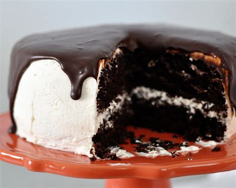 Cake 10 Chocolate Cake W Vanilla Frosting Real Life