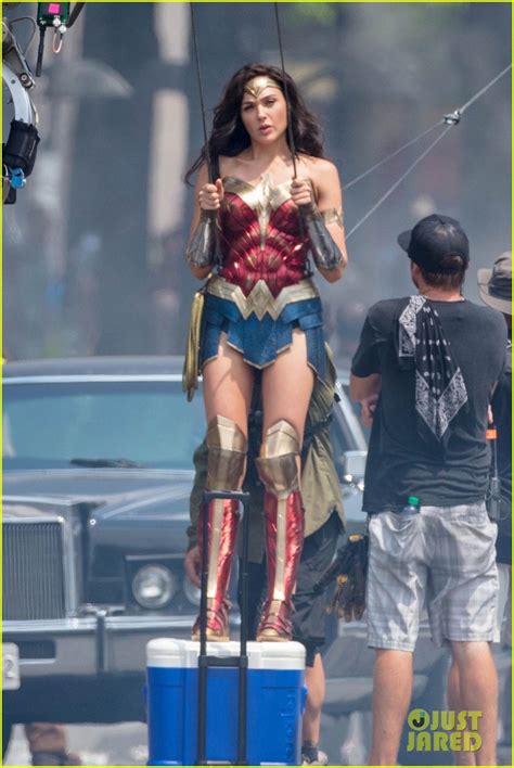 Gal Gadot As Wonder Woman On Wonder Woman 1984 Set Wonder Woman Hot