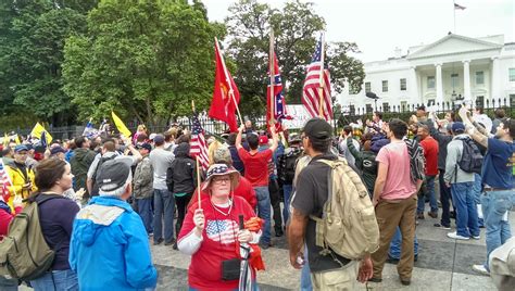 million vets march becomes confederate flag waving embarrassment for