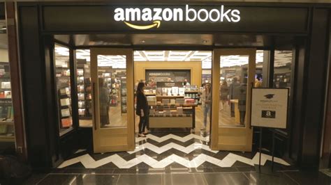 amazon bookstore opens   york