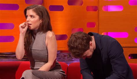 anna kendrick and daniel radcliffe can t handle robbie williams insane