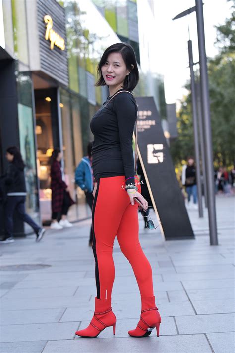 Asians In Yoga Pants