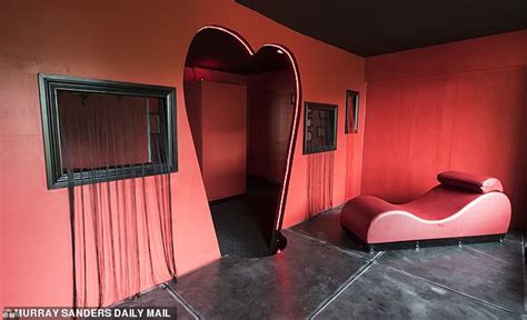 Somerset Swingers Mansion Is For Sale For £2 225 000 Daily Mail Online