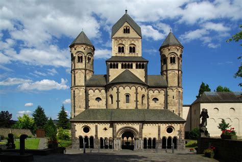klosterkirche maria laach  laacher       foto bild
