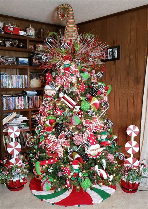 elf tree christmas tree themes christmas tree elf christmas tree