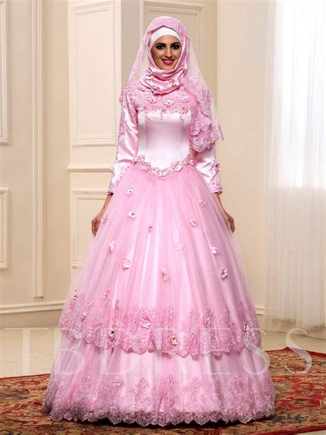 Long Sleeve Ball Gown Flowers Muslim Wedding Dress