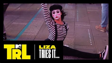 Liza Koshy Tries Miming In Times Square Mtvs Liza Tries It Youtube