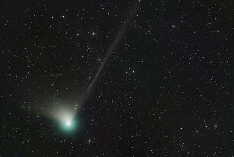 rare green comet flies  bay area