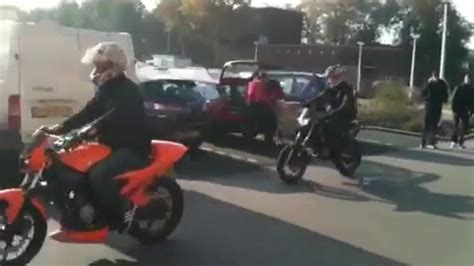 dumpertnl scootertuig maakt straat onveilig