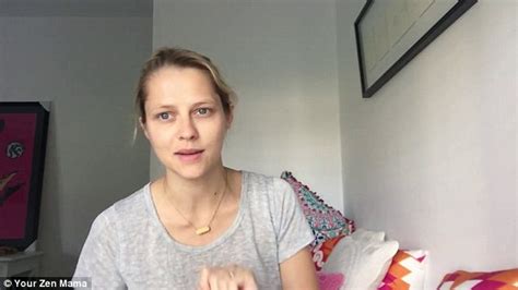 teresa palmer recalls cancer scare after pregnancy was cancerous tumour daily mail online