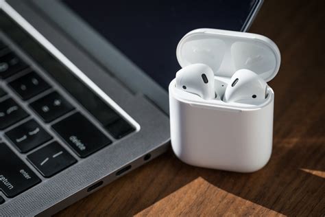 airpods review  sound great  siri holds