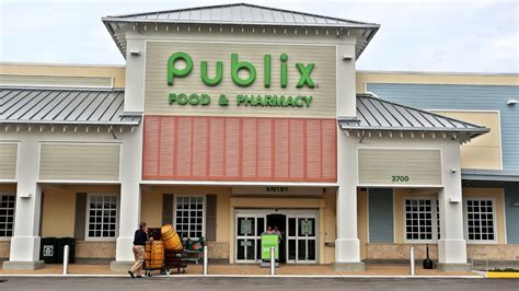 publix stores  palm beach county closed due  dorian boca ratons