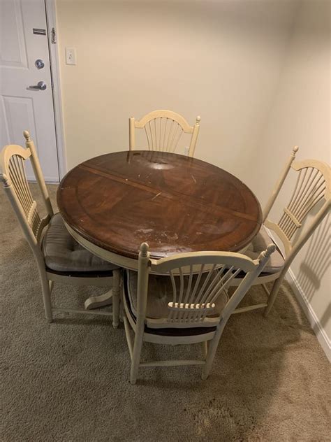 kitchen table   chairs  sale  towson md offerup