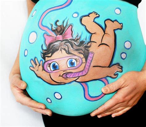pancita de una chica embarazada pintada  una nina buza bump painting