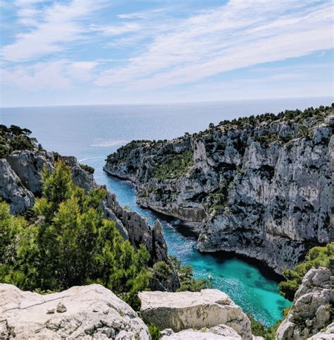 calanque cliffs   southern frances  day trips   travel adventures